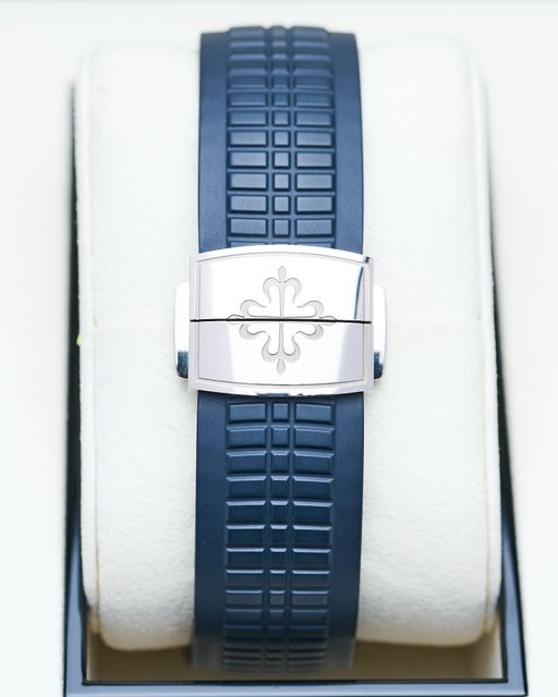 Patek Philippe Aquanaut 5168G-001 Image 4